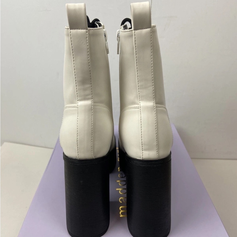 Madden Girl Stylish White Lace-Up Women's Boots- size 7.5 - Picture 4 of 6